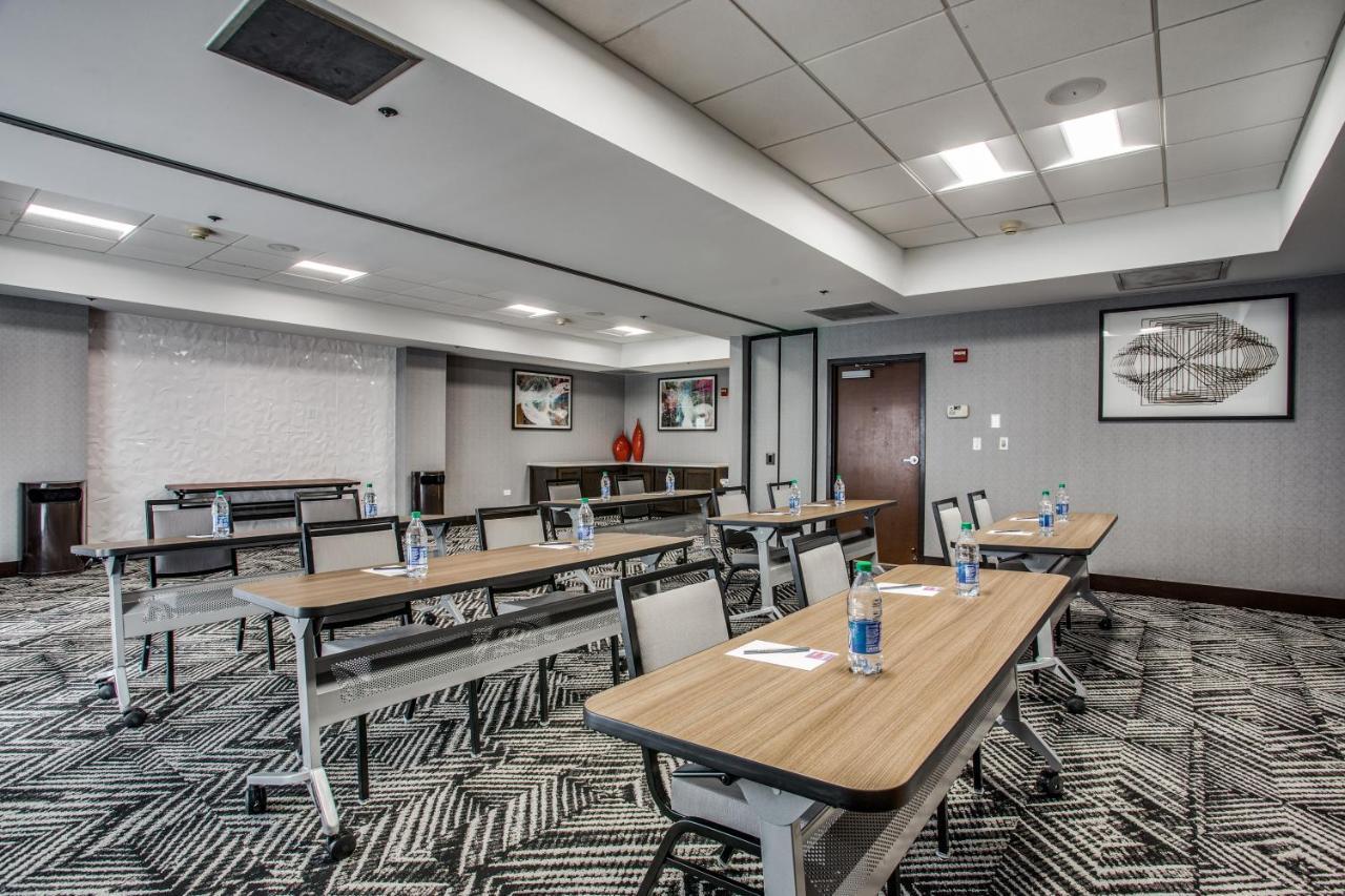 Hyatt Place Fort Worth / Cityview Exterior photo